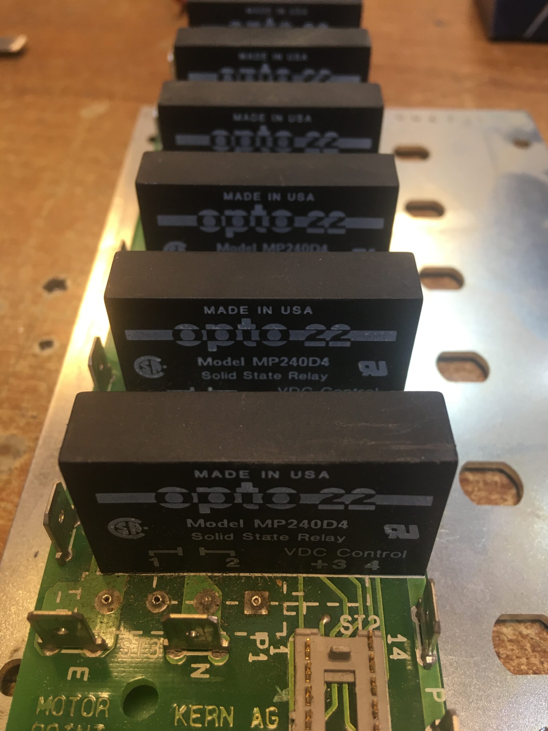 MP240D4|ss-relay-PCB|3-32Vdc|AC|4|220Vac|Crydom