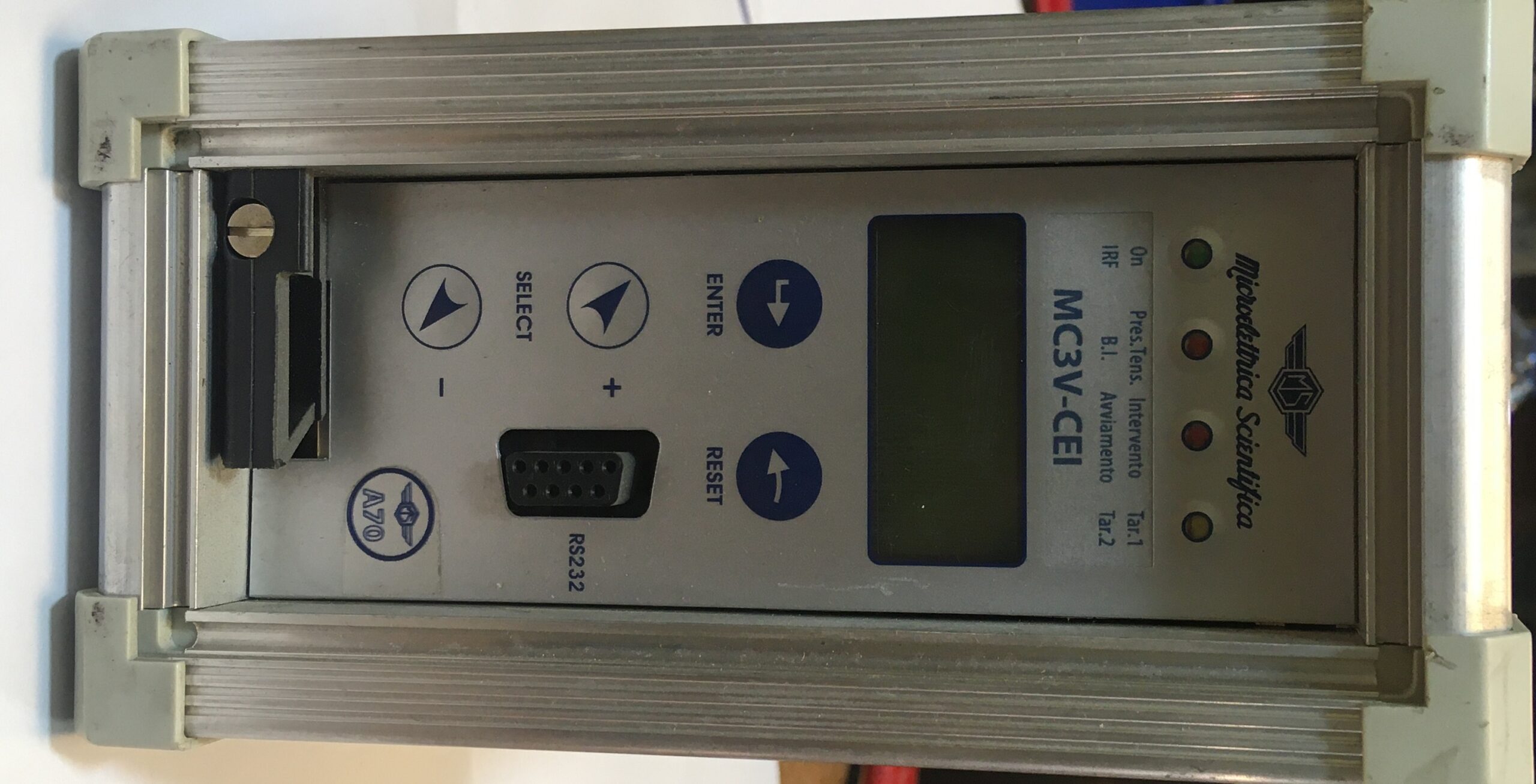 Equipment Model: MCV3-CEI Made by: Microelettrica Description: MULTIFUNCTION THREE PHASE OVERVOLTAGE / UNDERVOLTAGE RELAY